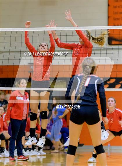 Thumbnail 2 in Jourdanton @ Karnes City photogallery.