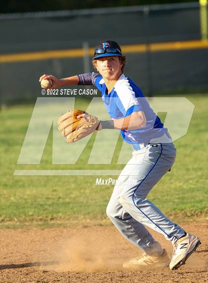 Thumbnail 1 in Folsom @ Del Oro photogallery.