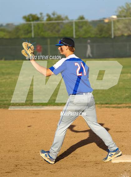 Thumbnail 2 in Folsom @ Del Oro photogallery.