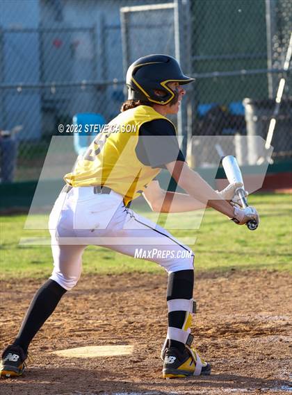 Thumbnail 1 in Folsom @ Del Oro photogallery.