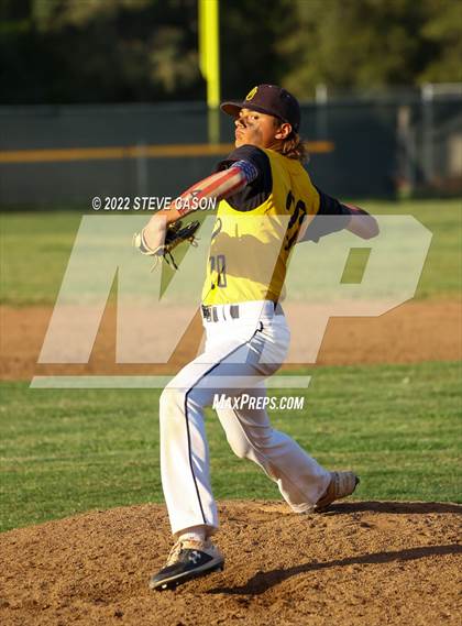 Thumbnail 2 in Folsom @ Del Oro photogallery.