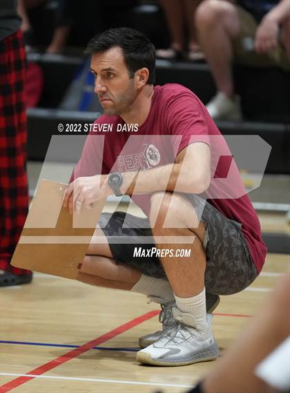 Thumbnail 3 in Perry vs Gilbert photogallery.