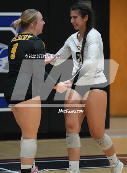 Thumbnail 3 in Perry vs Gilbert photogallery.