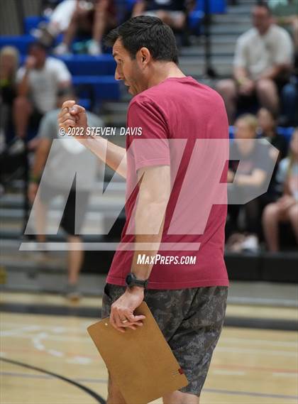 Thumbnail 3 in Perry vs Gilbert photogallery.