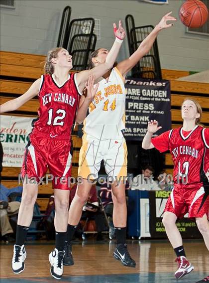 Thumbnail 1 in St. Joseph vs New Canaan (FCIAC Semifinals) photogallery.