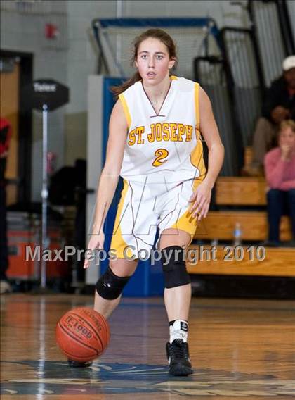 Thumbnail 2 in St. Joseph vs New Canaan (FCIAC Semifinals) photogallery.