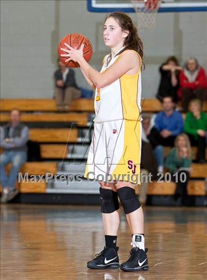 Thumbnail 3 in St. Joseph vs New Canaan (FCIAC Semifinals) photogallery.