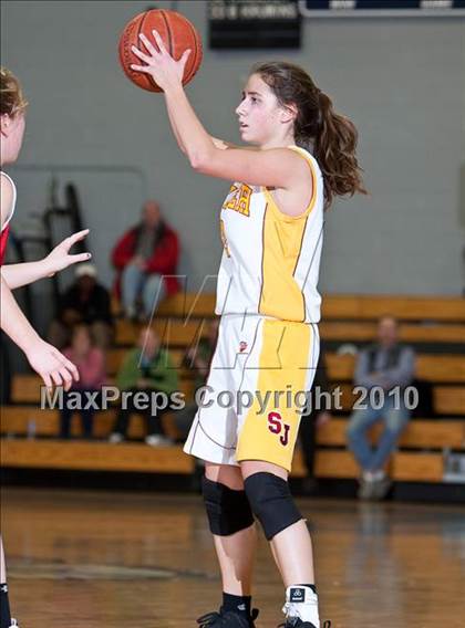 Thumbnail 3 in St. Joseph vs New Canaan (FCIAC Semifinals) photogallery.