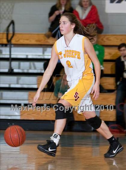 Thumbnail 2 in St. Joseph vs New Canaan (FCIAC Semifinals) photogallery.