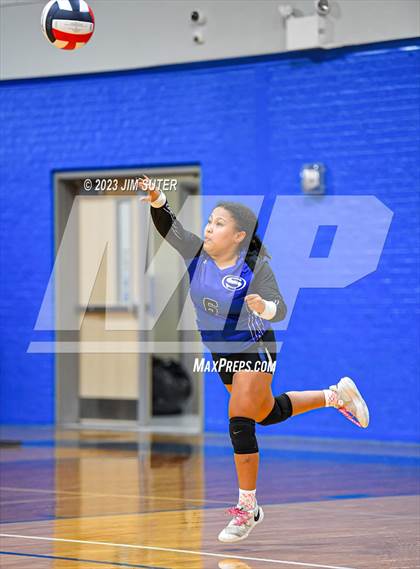 Thumbnail 2 in Snook vs Somerville photogallery.