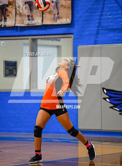 Thumbnail 3 in Snook vs Somerville photogallery.