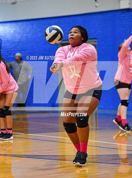 Thumbnail 3 in Snook vs Somerville photogallery.