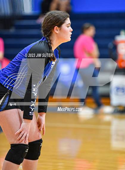 Thumbnail 2 in Snook vs Somerville photogallery.