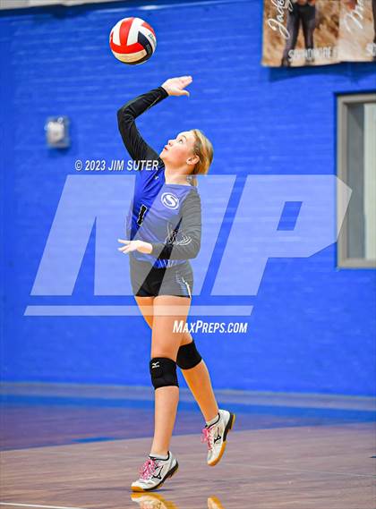 Thumbnail 2 in Snook vs Somerville photogallery.
