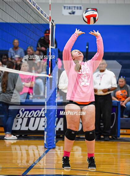 Thumbnail 3 in Snook vs Somerville photogallery.