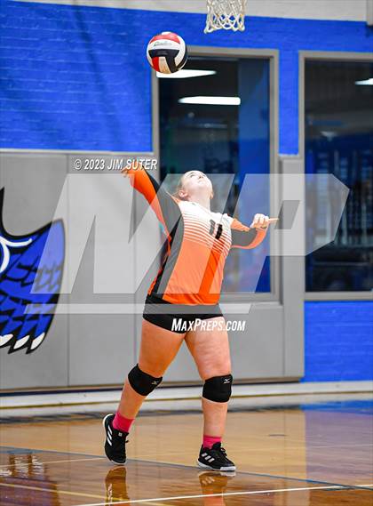 Thumbnail 3 in Snook vs Somerville photogallery.
