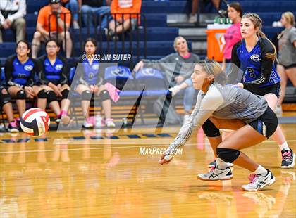 Thumbnail 2 in Snook vs Somerville photogallery.