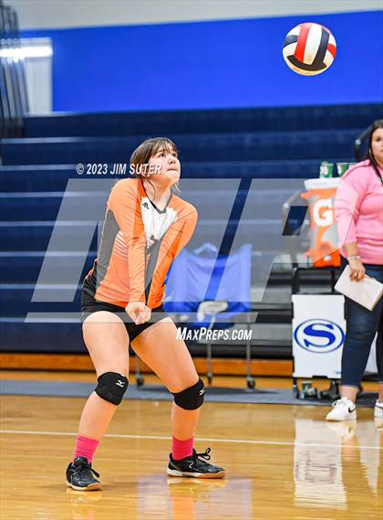 Thumbnail 3 in Snook vs Somerville photogallery.