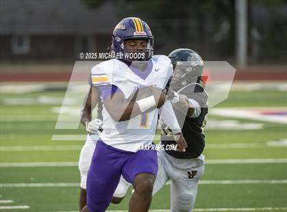 Thumbnail 1 in DeSoto Central @ Jonesboro photogallery.