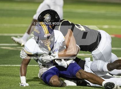 Thumbnail 2 in DeSoto Central @ Jonesboro photogallery.