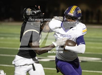 Thumbnail 1 in DeSoto Central @ Jonesboro photogallery.