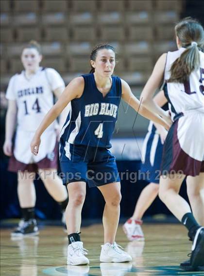 Thumbnail 2 in Quaboag Regional vs. Swampscott (MIAA D3 Final) photogallery.