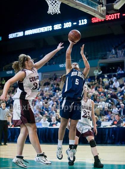 Thumbnail 3 in Quaboag Regional vs. Swampscott (MIAA D3 Final) photogallery.