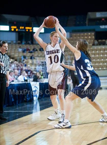 Thumbnail 3 in Quaboag Regional vs. Swampscott (MIAA D3 Final) photogallery.