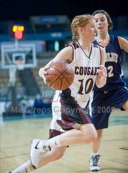 Thumbnail 2 in Quaboag Regional vs. Swampscott (MIAA D3 Final) photogallery.