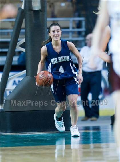 Thumbnail 2 in Quaboag Regional vs. Swampscott (MIAA D3 Final) photogallery.
