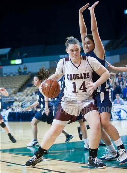 Thumbnail 3 in Quaboag Regional vs. Swampscott (MIAA D3 Final) photogallery.