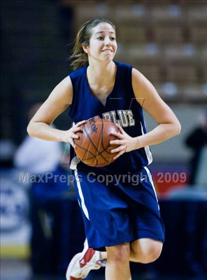 Thumbnail 2 in Quaboag Regional vs. Swampscott (MIAA D3 Final) photogallery.