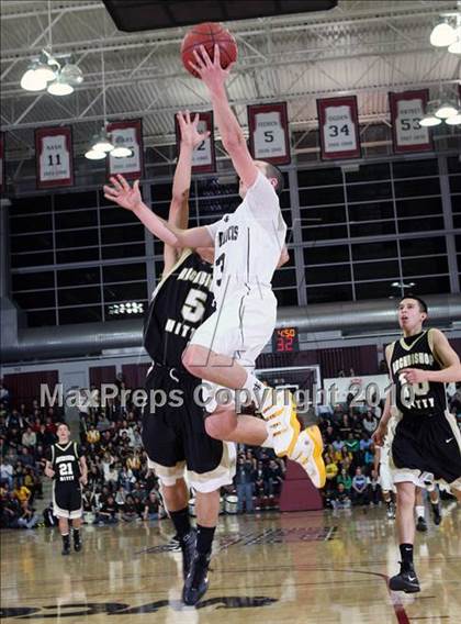 Thumbnail 1 in St. Francis vs. Archbishop Mitty (CIF CCS D2 Final) photogallery.