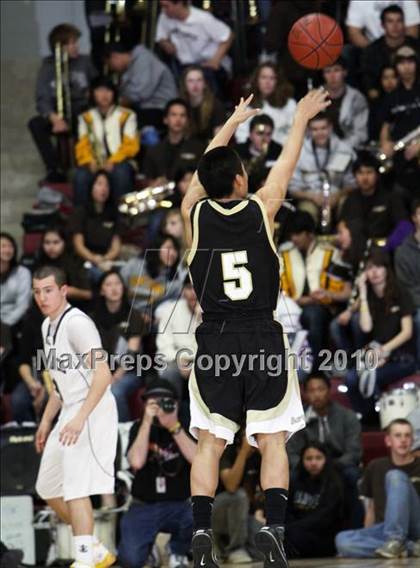 Thumbnail 2 in St. Francis vs. Archbishop Mitty (CIF CCS D2 Final) photogallery.