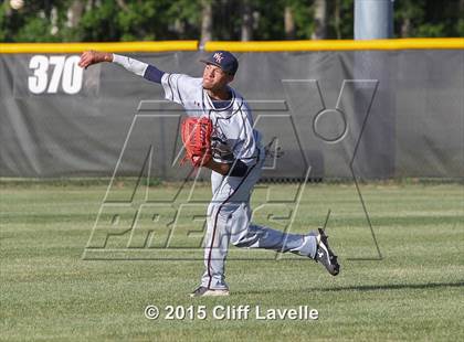 Thumbnail 3 in White Knoll @ Wando photogallery.