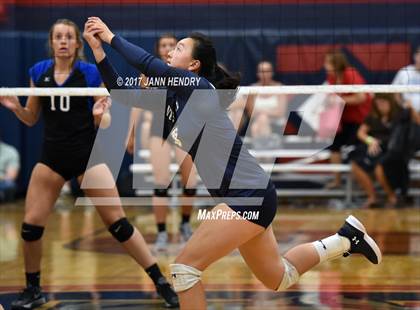 Thumbnail 2 in Notre Dame vs. McQueen (Durango Fall Classic) photogallery.