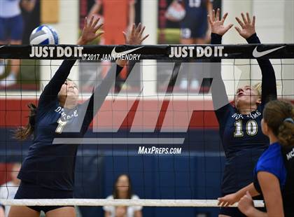 Thumbnail 3 in Notre Dame vs. McQueen (Durango Fall Classic) photogallery.