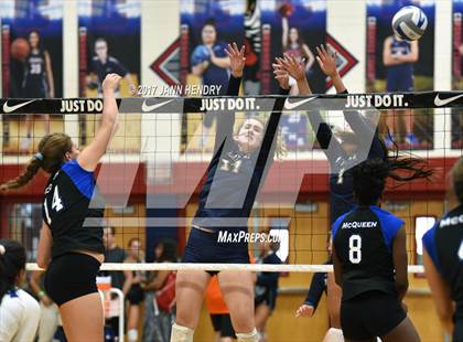 Thumbnail 1 in Notre Dame vs. McQueen (Durango Fall Classic) photogallery.