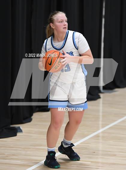 Thumbnail 1 in Riverdale Ridge vs. Olympian (Nike Tournament of Champions) photogallery.