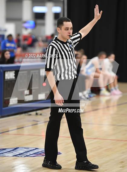 Thumbnail 3 in Riverdale Ridge vs. Olympian (Nike Tournament of Champions) photogallery.