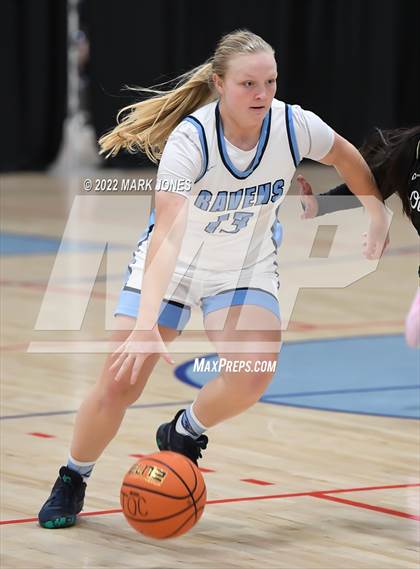 Thumbnail 3 in Riverdale Ridge vs. Olympian (Nike Tournament of Champions) photogallery.