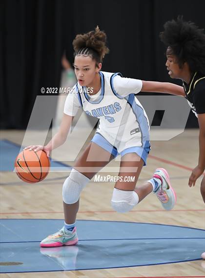 Thumbnail 1 in Riverdale Ridge vs. Olympian (Nike Tournament of Champions) photogallery.