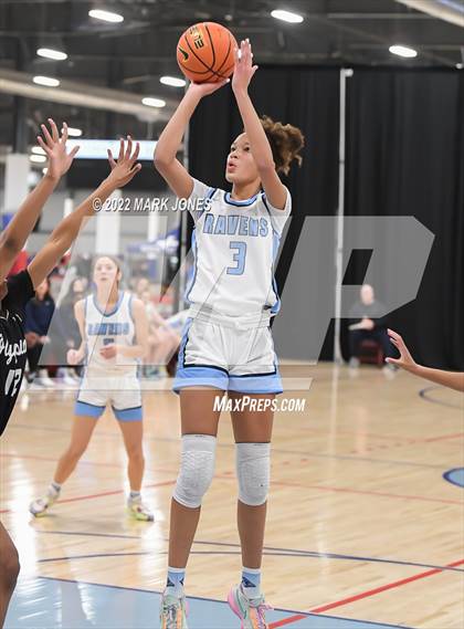 Thumbnail 1 in Riverdale Ridge vs. Olympian (Nike Tournament of Champions) photogallery.