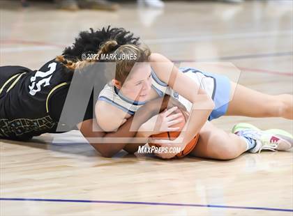 Thumbnail 1 in Riverdale Ridge vs. Olympian (Nike Tournament of Champions) photogallery.