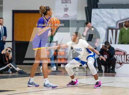 Thumbnail 2 in Montverde Academy vs. IMG Academy (Chipotle Nationals Championship Game) photogallery.