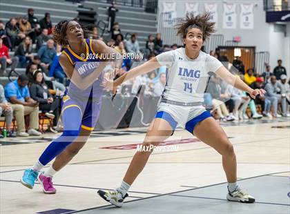 Thumbnail 3 in Montverde Academy vs. IMG Academy (Chipotle Nationals Championship Game) photogallery.