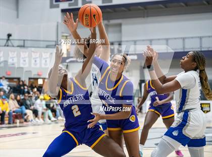 Thumbnail 3 in Montverde Academy vs. IMG Academy (Chipotle Nationals Championship Game) photogallery.