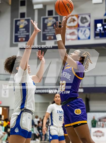 Thumbnail 1 in Montverde Academy vs. IMG Academy (Chipotle Nationals Championship Game) photogallery.