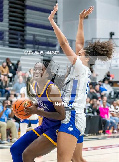 Thumbnail 3 in Montverde Academy vs. IMG Academy (Chipotle Nationals Championship Game) photogallery.