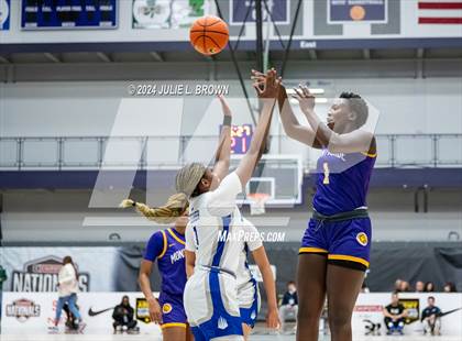 Thumbnail 3 in Montverde Academy vs. IMG Academy (Chipotle Nationals Championship Game) photogallery.